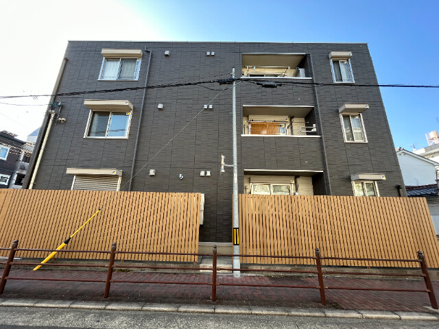 大手施工物件！全戸1LDK、設備充実の築浅アパート♪【ラルジュ東中浜】